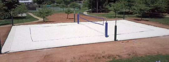Як побудувати волейбольний майданчик?